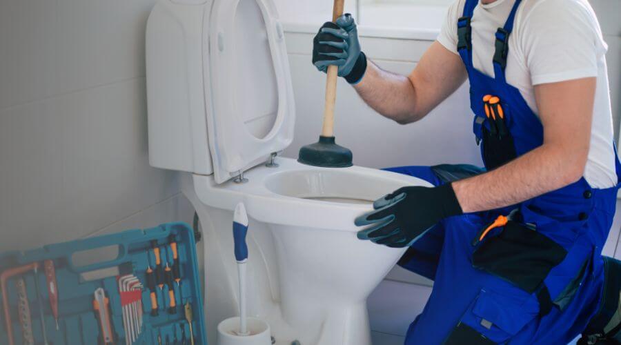 Professional water heater repair in Blackstone, IL